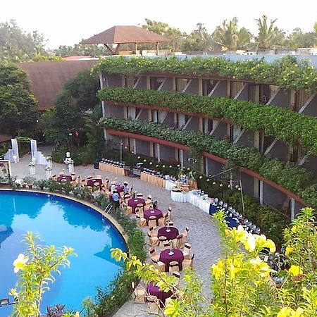 Uday Suites - The Airport Hotel Тривандрум Экстерьер фото