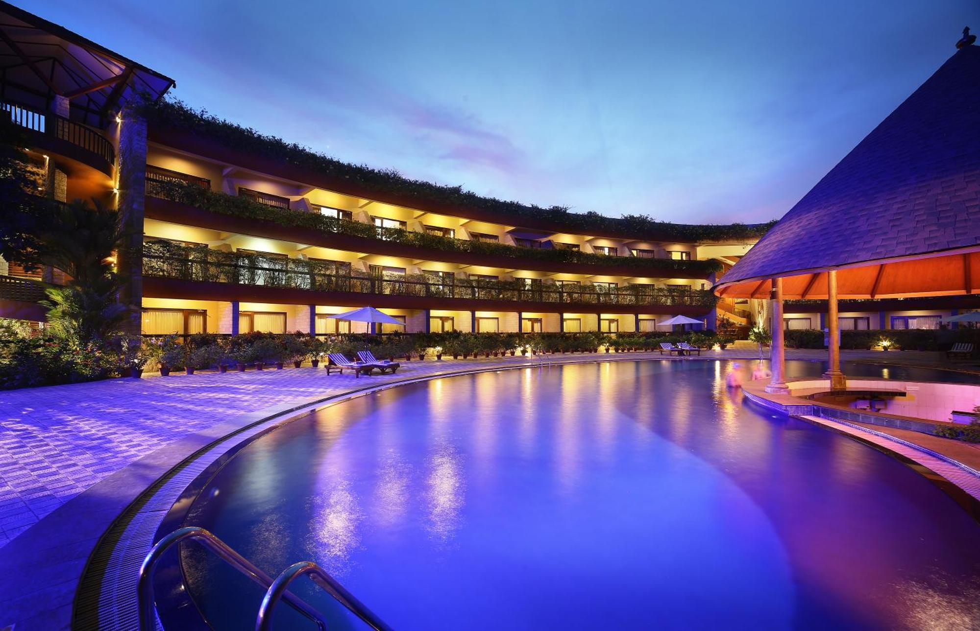 Uday Suites - The Airport Hotel Тривандрум Экстерьер фото